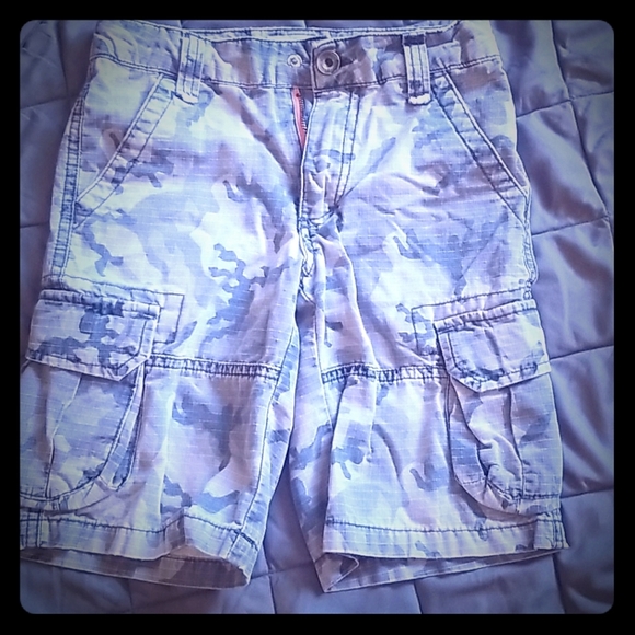 A7-MOSSIMO SUPPLY CO: BOY SIZE 5 CAMO SHORTS - Picture 1 of 2